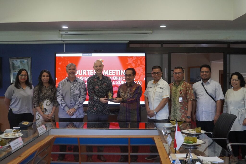 Unhas Terima Kunjungan Silaturahmi Konsulat Jenderal AS di Surabaya, Bahas Pengembangan Sektor Pendidikan