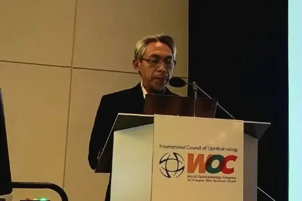 Dekan Pascasarjana Unhas Berbicara pada Kongres Dokter Ahli Mata Sedunia di Kanada