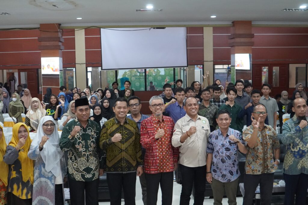 Sekertaris Universitas Hasanuddin jadi Narasumber Seminar Nasional Unkhair 2024