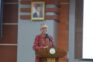 Sekertaris Universitas Hasanuddin jadi Narasumber Seminar Nasional Unkhair 2024