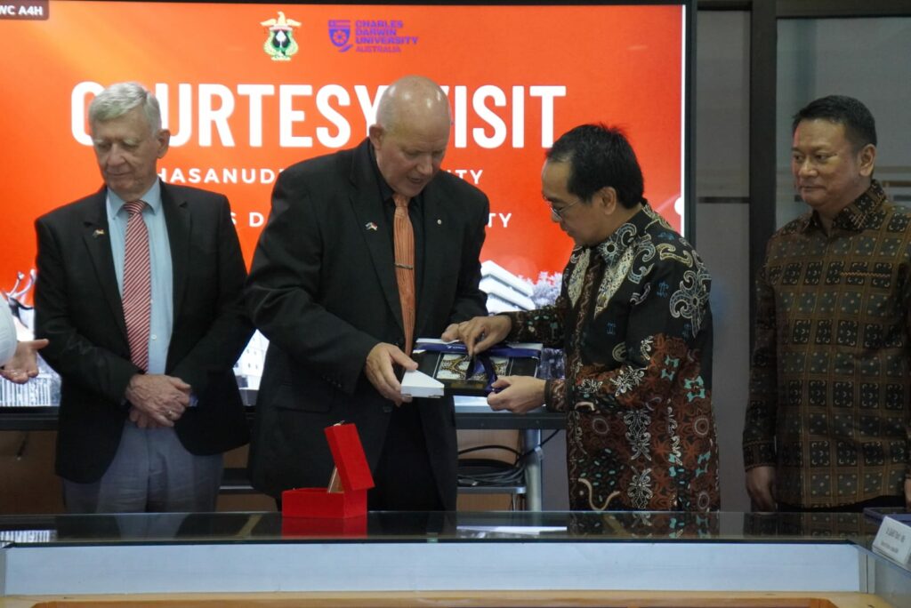 Unhas Terima Kunjungan CDU Australia, Bahas Potensi Kerjasama Pengembangan Pendidikan (2)