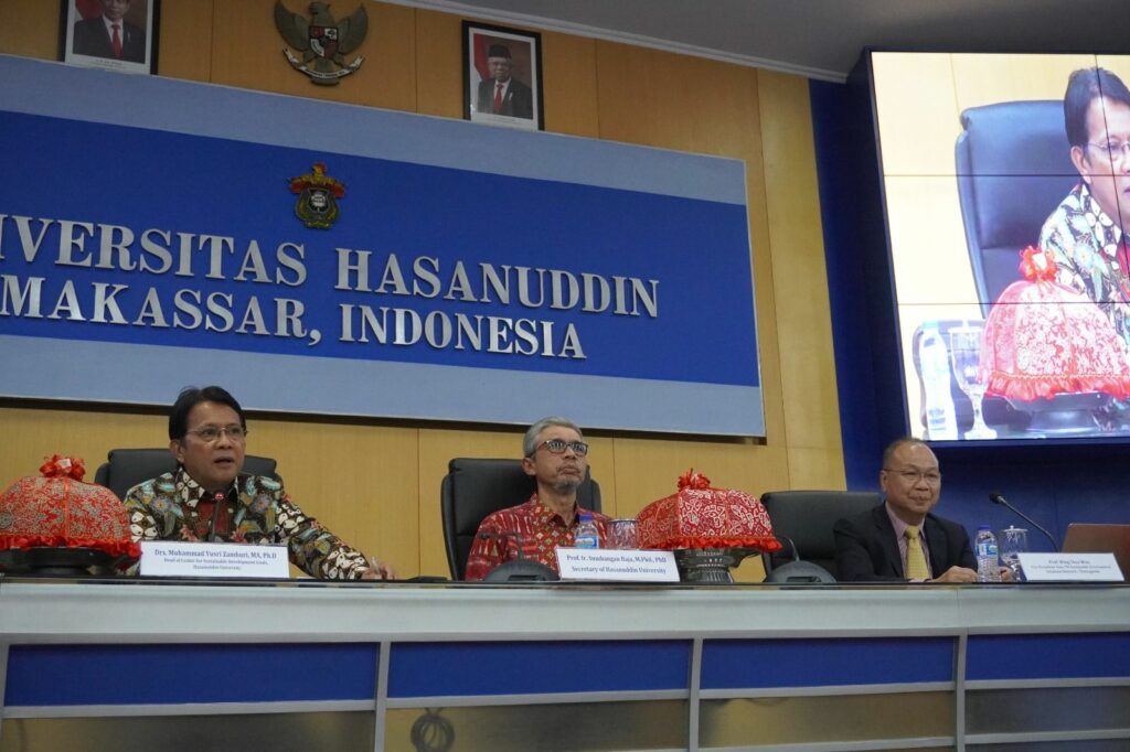 Hadirkan Kuliah Umum. Prof Woo Ajak Unhas Kerjasama untuk Wujudkan Ekonomi Hijau