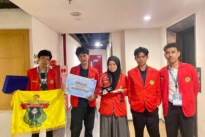 Inovasi Sistem Permesinan Ramah Lingkungan Antar Tim Unhas Raih Juara 3 Kontes Kapal Indonesia 2024