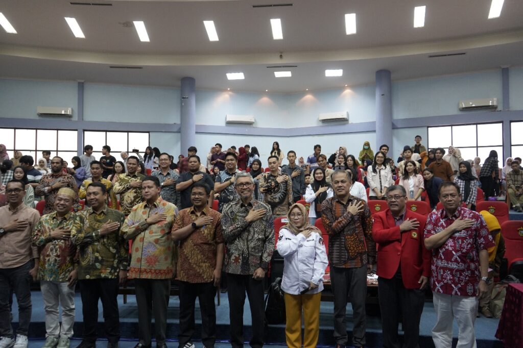 Seminar Nasional di Unhas Bahas Peran Lembaga Survei dalam Pilkada 2024