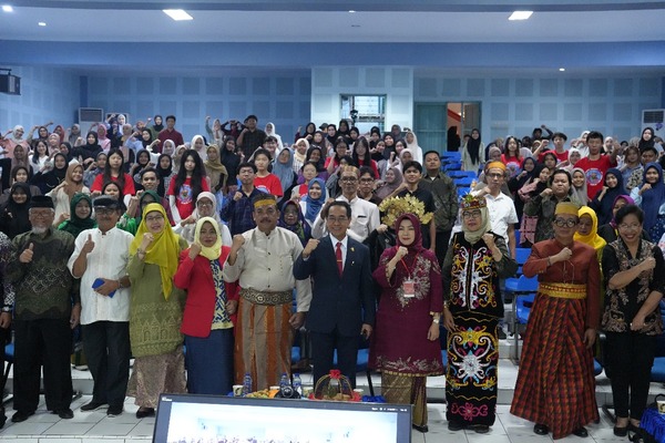 Unhas Selenggarakan Seminar Internasional Bahasa, Sastra dan Budaya