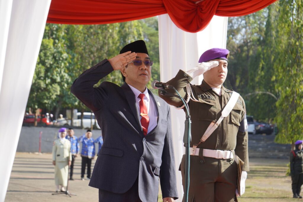 Unhas Selenggarakan Upacara Bendera Peringati Hari Sumpah Pemuda ke 96 Tahun 2024