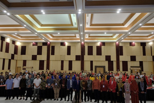 Unhas Selenggarakan Konferensi Internasional ICOGEST 2024, Bahas Kolaborasi Global untuk Mitigasi Bencana