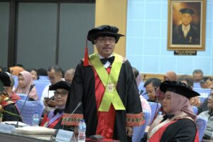 Dikukuhkan Empat Guru Besar Baru Unhas Rumpun Ilmu Kesehatan