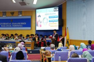 Empat Guru Besar Baru Unhas dari Fakultas Ekonomi dan Fakultas Ilmu Budaya
