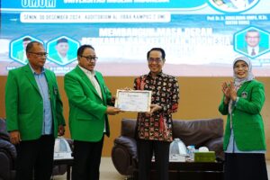Jadi Narasumber di UMI, Rektor Unhas Paparkan Tantangan dan Masa Depan Sektor Perikanan Kelautan Era Globalisasi