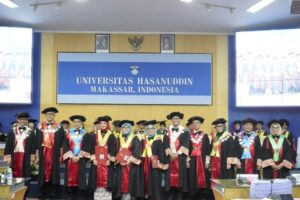 Unhas Kukuhkan Tiga Guru Besar Baru Fakultas Kedokteran