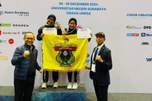Unhas Raih 7 Medali dan Penghargaan Best of The Best di International Karate Rector Cup II di Unesa