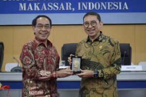 Menteri Kebudayaan Ajak Rektor Unhas Jadikan Leang-leang Sebagai Icon Unhas