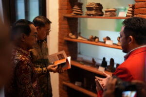 Menteri Kebudayaan Ajak Rektor Unhas Jadikan Leang-leang Sebagai Icon Unhas