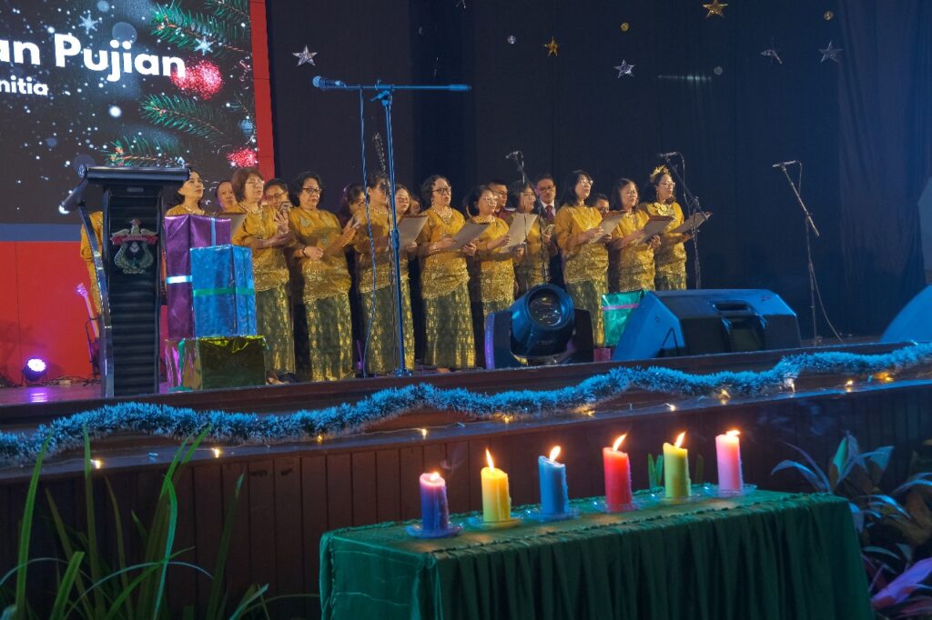 Perayaan Natal Oikumene Unhas: Membangun Kasih, Damai untuk Unhas Bersatu dan Kuat