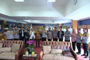 Rektor Unhas Sambut Kunjungan Kapolrestabes Makassar yang Baru, Bahas Peluang Kerja Sama untuk Keamanan Kampus