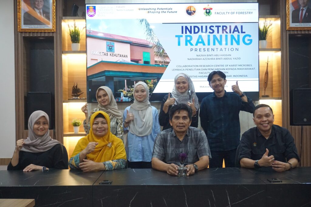 Mahasiswa Inbound Fakultas Kehutanan Unhas dari Universiti Teknologi Mara Presentasikan Progres Aktivitas Magang Industri