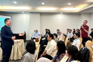 Pakar Bedah Mulut dari Korea Selatan dan Malaysia jadi Pembicara di FKG Unhas
