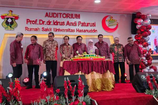Rumah Sakit Unhas Rayakan Ultah ke-15, Catatkan Berbagai Prestasi dan Launching Dua Auditorium