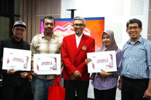 Unhas Apresiasi Jurnalis Lewat Lomba Penulisan Celltech Stem Cell, Hadiah Diserahkan kepada Pemenang