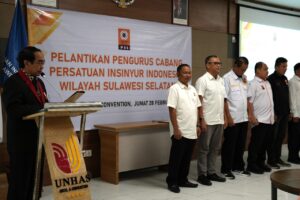 Lantik Pengurus PII Cabang Sulsel, Rektor Unhas Penting Kompetensi Insinyur Menyesuaikan Kebutuhan Zaman