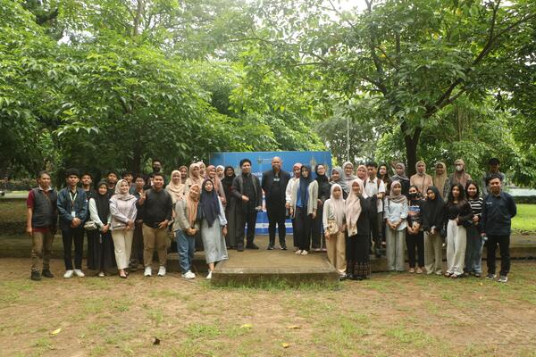 Ngabuburit Bareng Career Center Unhas, Bahas Tips Public Speaking Bagi Mahasiswa