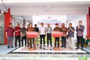 Direktur Utama BPJS Kesehatan Membuka Pekan Sehat Mahasiswa Unhas, Rektor Kesehatan Kekayaan Tidak Ternilai