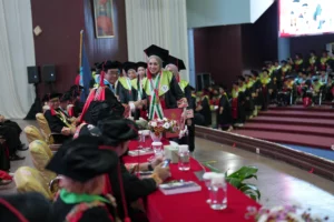 dr. Hanadi: "Terima Kasih Unhas, Ilmu Ini untuk Palestina" Prof JJ: Beasiswa Unhas Memberi Manfaat bagi Kemanusiaan