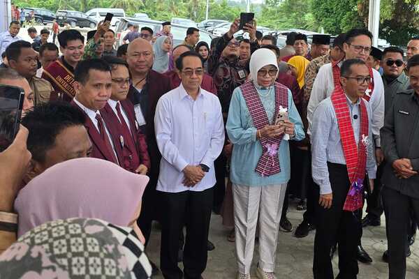 Rektor Unhas Dampingi Kunjungan Mendiktisaintek ke Unsulbar, Wujud Tanggung Jawab PTNBH