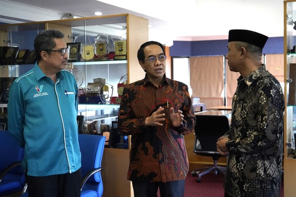 Rektor Unhas Terima Kunjungan Bupati Selayar, Bahas Potensi Pengembangan Daerah