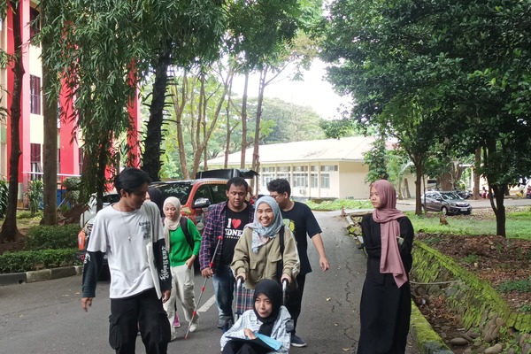 Unhas Tegaskan Dukungan untuk Peserta Disabilitas di UTBK 2025, Siapkan Fasilitas Aksesibel dan Pendampingan