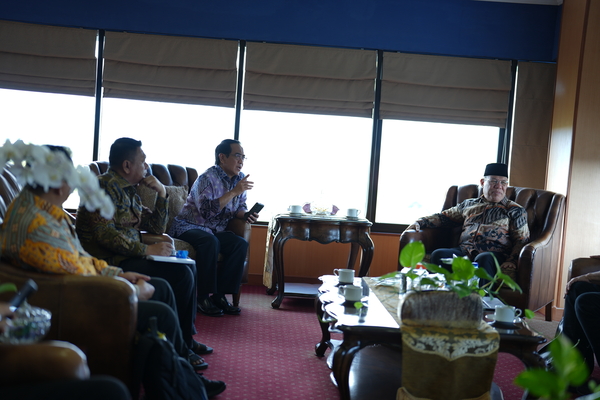 Audiensi dengan Rektor Unhas, Bupati Banggai Kepulauan Bahas Pengembangan Daerah Maritim