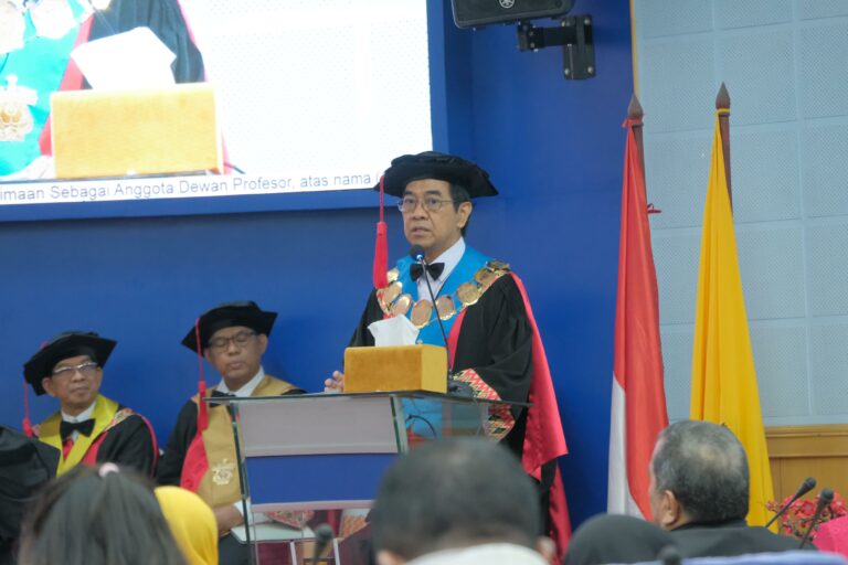 Unhas Kukuhkan Empat Perempuan sebagai Guru Besar Fakultas Teknik, Rektor: Momen Langka