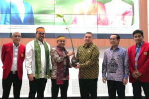 Kuliah Umum Menteri Kehutanan RI di Unhas, Bahas Komitmen Hutan Lestari dan Peran Akademik