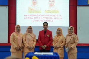Serah Terima Jabatan Ketua DWP FIB Unhas, Wujud Regenerasi dan Kebersamaan dalam Nuansa Kekeluargaan (4)