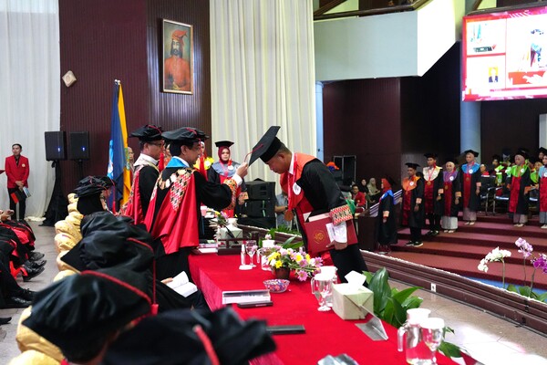 Nama-nama Lulusan Terbaik pada Wisuda Unhas Periode Juni 2025