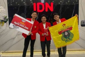 Tim Unhas Juara Liga Debat Mahasiswa IDN Times 2025