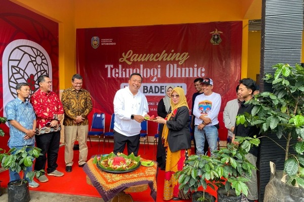 Unhas Luncurkan Teknologi Ohmic untuk Hasilkan Kopi Premium di Desa Baderan, Situbondo