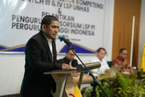 Pelatihan dan Sertifikasi Asesor Kompetensi, Komisioner BNSP LSP Unhas Paling Berkembang di Indonesia