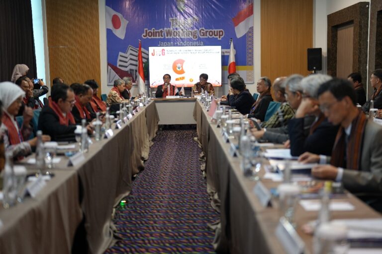 Prof. JJ Pimpin Rectors High-Level Meeting dalam JWG, Paparkan Ide Konsorsium Riset 6