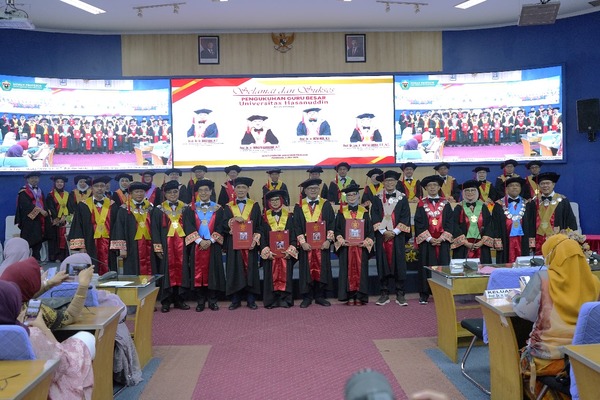Unhas Gelar Rapat Penerimaan Empat Guru Besar Fakultas Teknik