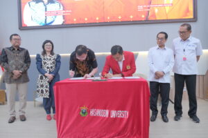 Unhas Teken PKS dengan IMIP dan Huayou, Rektor Ini Wujud Nyata Kolaborasi Kampus dan Industri