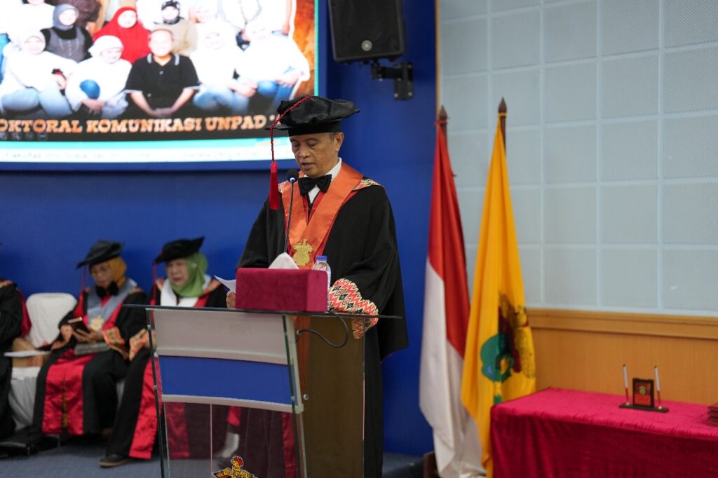 Empat Guru Besar FISIP Unhas Bahas Patologi Birokrasi, Politik Identitas, Ekologi Media, dan Terorisme di Asia Tenggara