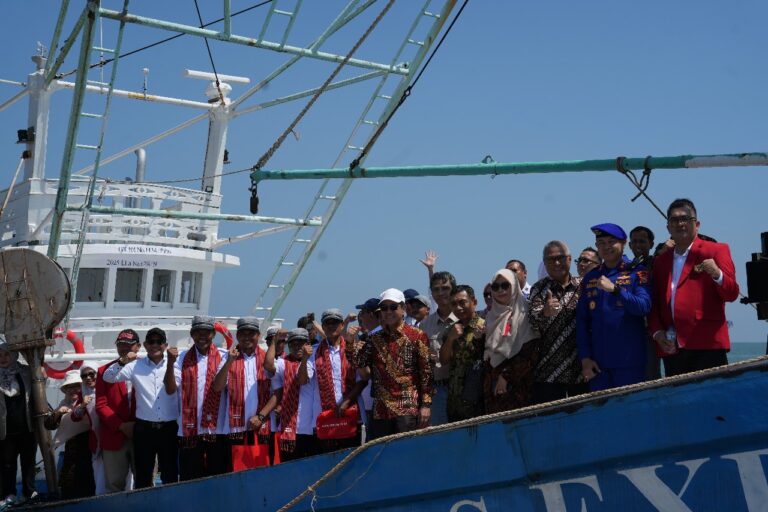 Kapal Unhas Explorer 2 Tiba di Makassar, Memperkuat Visi Kampus Maritim