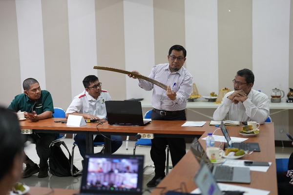Unhas Paparkan Inovasi Teknologi Drone dan Robot untuk Pengolahan Sawit