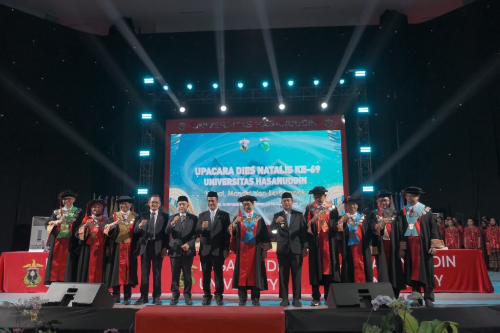 Dies Natalis ke-69 Unhas Prof. JJ Paparkan Capaian dan Komitmen Bangun Pendidikan Bermutu