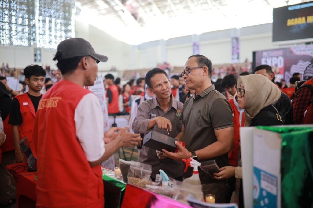 Expo KKN Unhas 2025 4.738 Mahasiswa Hadirkan 351 Inovasi di 563 Desa