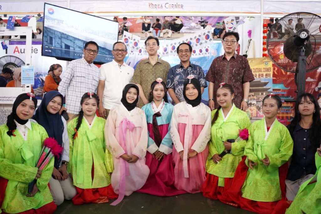 ISF 2025, Rektor Unhas Momentum Perkuat Jejaring Global dan Persahabatan Dunia