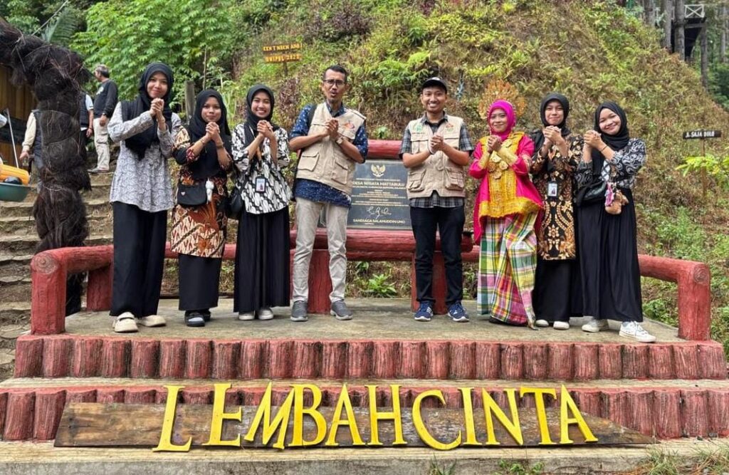 Mahasiswa Unhas Relauching Desa Wisata Mattabulu, Tekankan Ekosistem Berbasis Masyarakat Kab. Soppeng