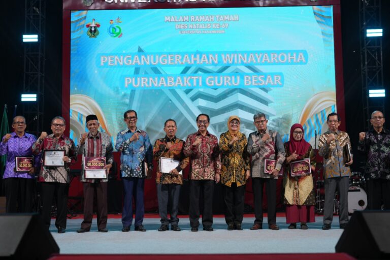 Rektor Unhas Apresiasi Kebersamaan Sivitas Akademika, Malam Ramah Tamah Dies ke-69 Hadirkan Beragam Penghargaan 4